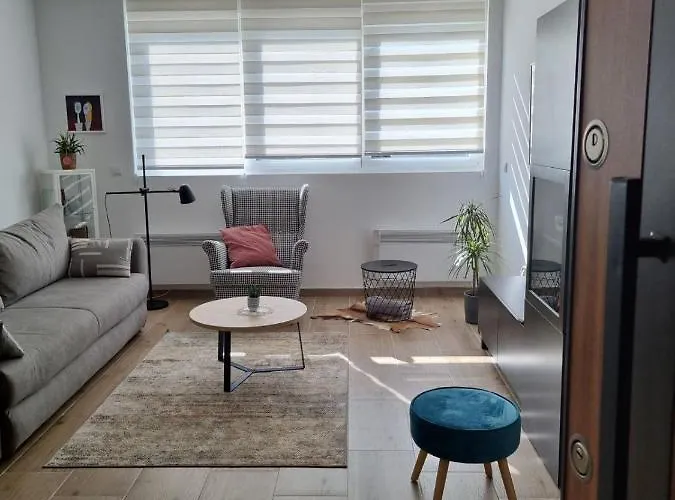 Апартаменты Nana